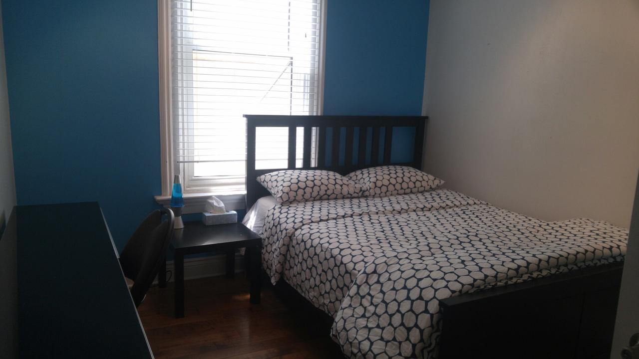 Guest House On The Carlton Street. Toronto Extérieur photo