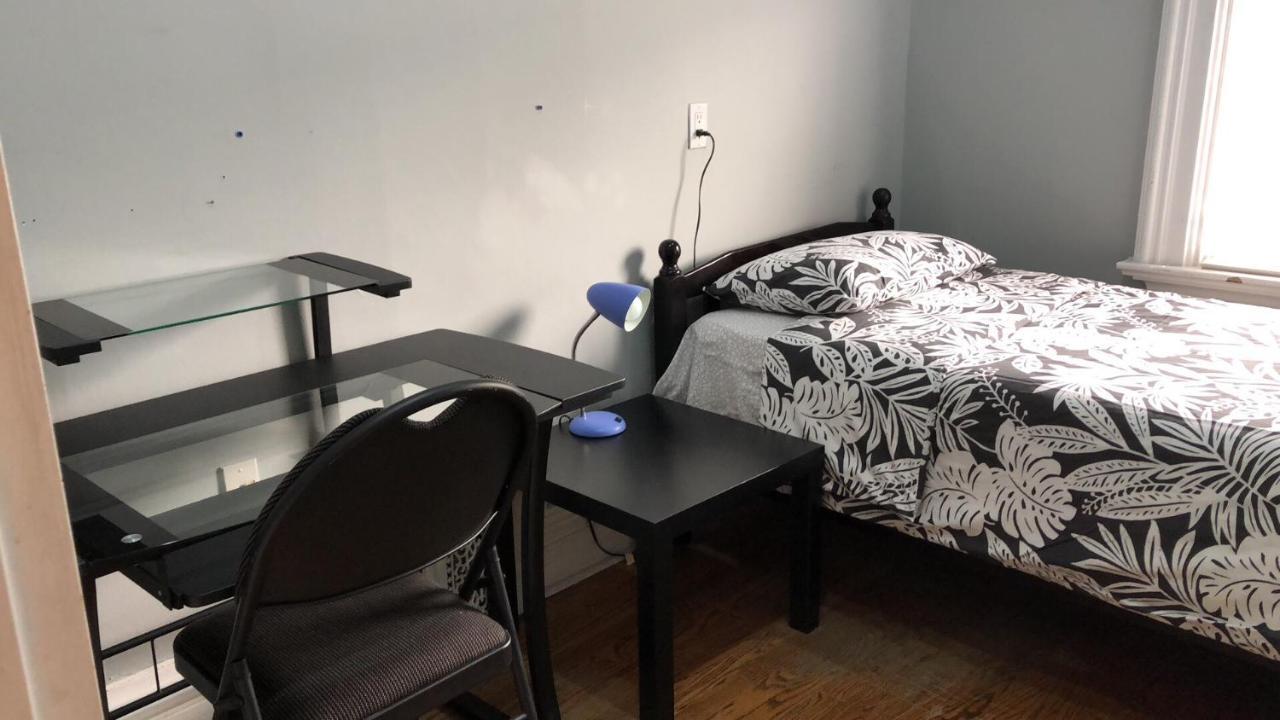Guest House On The Carlton Street. Toronto Extérieur photo